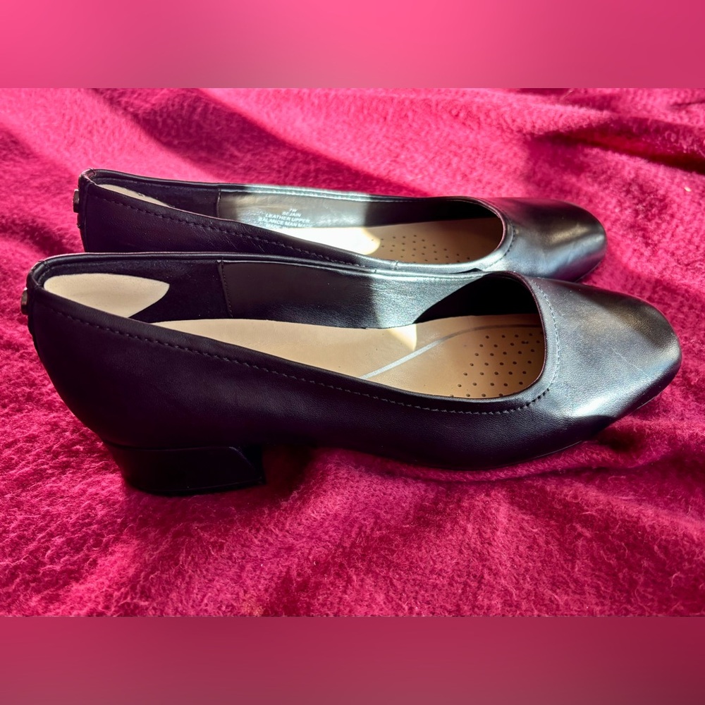 Easy Spirit 7W Black Comfort Pumps Professional Block Heels